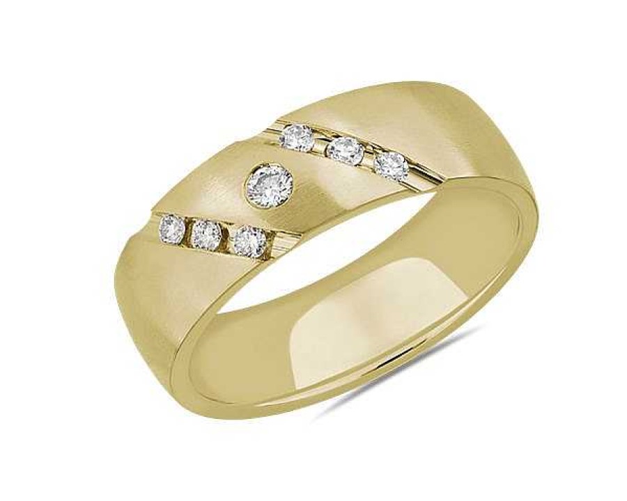 Men'S Rings | Blue Nile Diagonal Diamond Highlight Wedding Ring In 14K Yellow Gold (7 Mm, 1/4 Ct. Tw.)